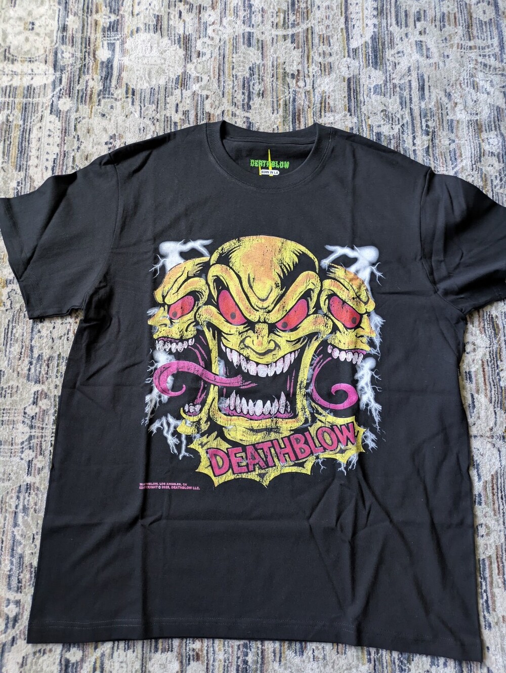 Deathblow Triple Skull Graphic Tee – Size XL – NWOT